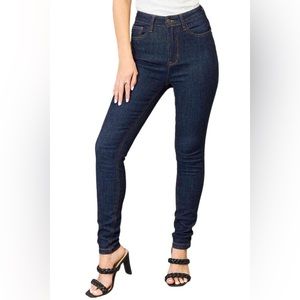 NWOT Judy Blue High Waist Embroidered Skinny Jeans